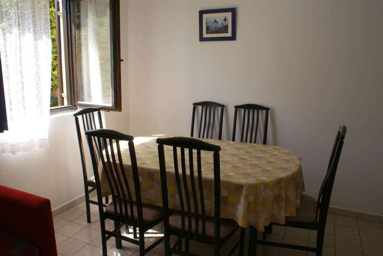 Apartment Ana M Krk Town Kültér fotó